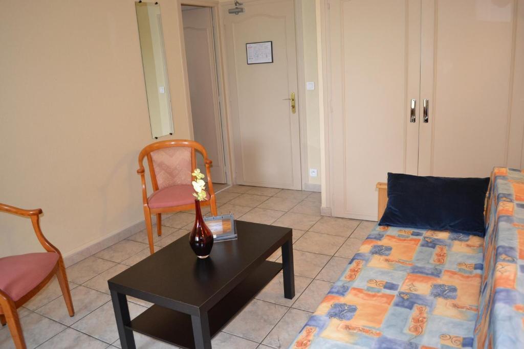 Hotel Restaurant Davat Brison-Saint-Innocent 객실 사진